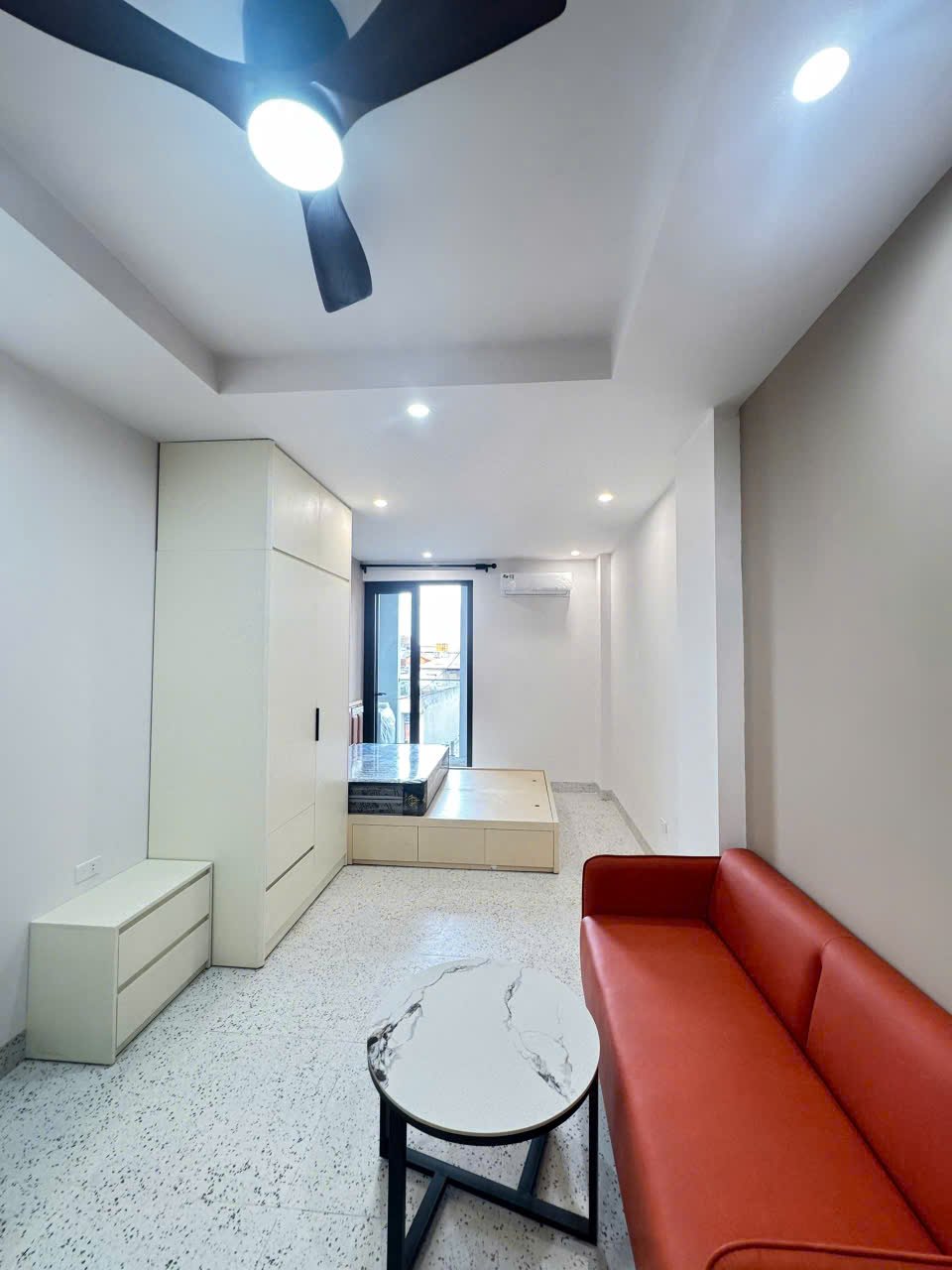 Căn hộ 1 Ngủ 1 Khách 35m2 tại Tầng 5 — ảnh 2