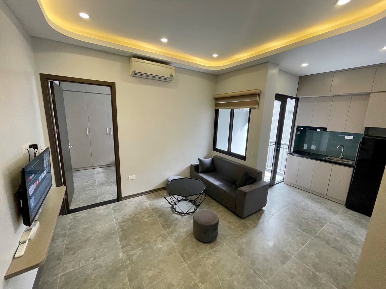 Căn hộ 2 Ngủ 1 Khách 60m2 tại Tầng 3 — ảnh 1