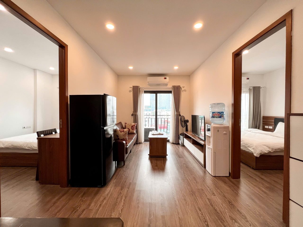 Căn hộ 2 Ngủ 1 Khách 90m2 tại Tầng 3 — ảnh 1