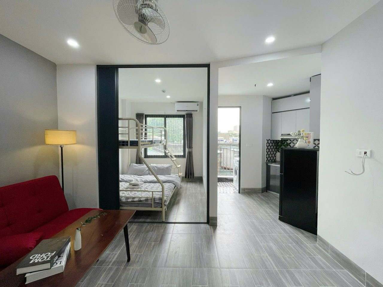Căn hộ 1 Ngủ 1 Khách 35m2 tại Tầng 3 — ảnh 1