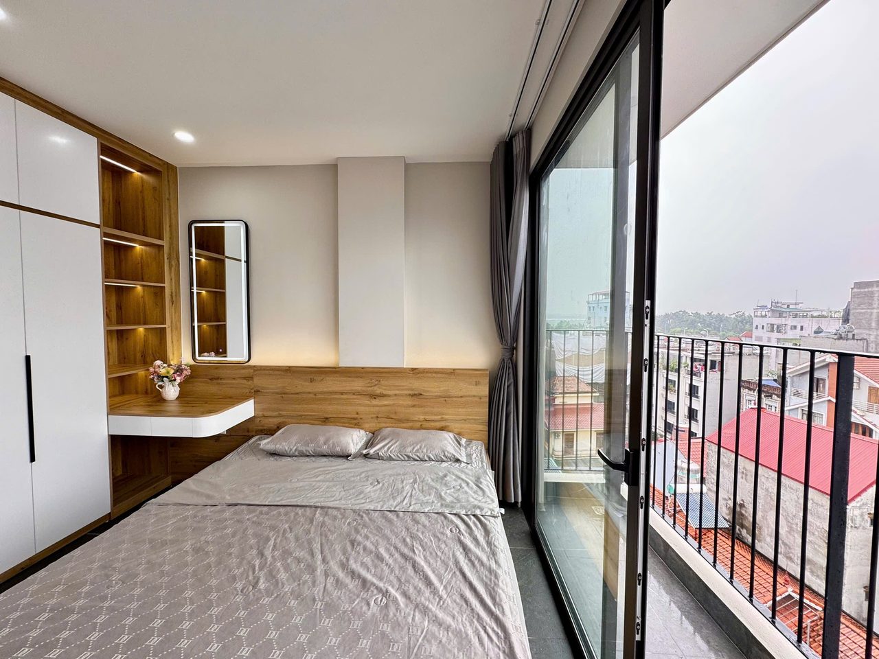 Căn hộ 2 Ngủ 1 Khách 50m2 tại Tầng 7 — ảnh 1