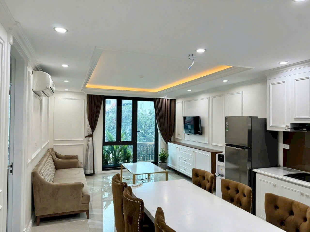Căn hộ 2 Ngủ 1 Khách 100m2 tại Tầng 6 — ảnh 1