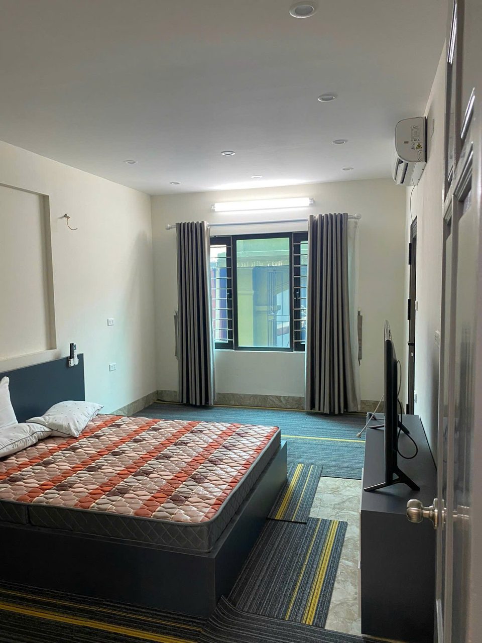 Căn hộ 1 Ngủ 1 Khách 40m2 tại Tầng 2 — ảnh 1