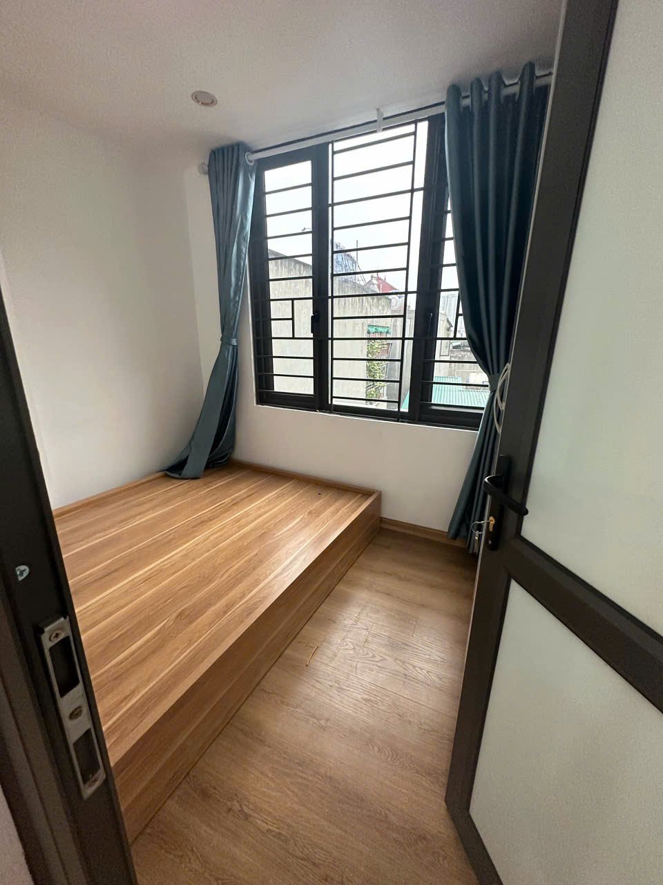 Căn hộ 2 Ngủ 1 Khách 50m2 tại Tầng 3 — ảnh 1