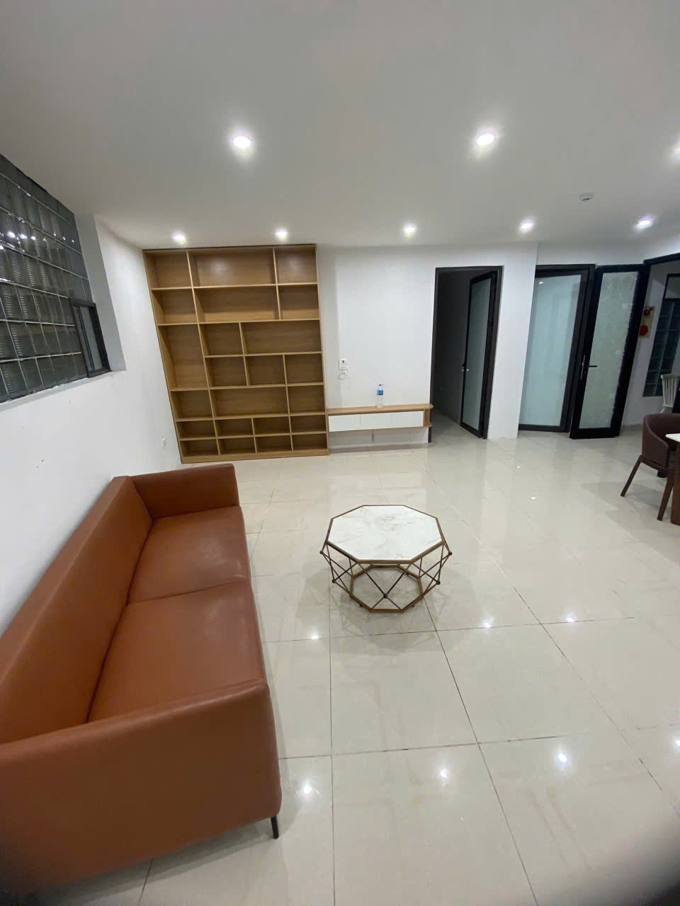 Căn hộ 2 Ngủ 1 Khách 55m2 tại Tầng 1 — ảnh 1