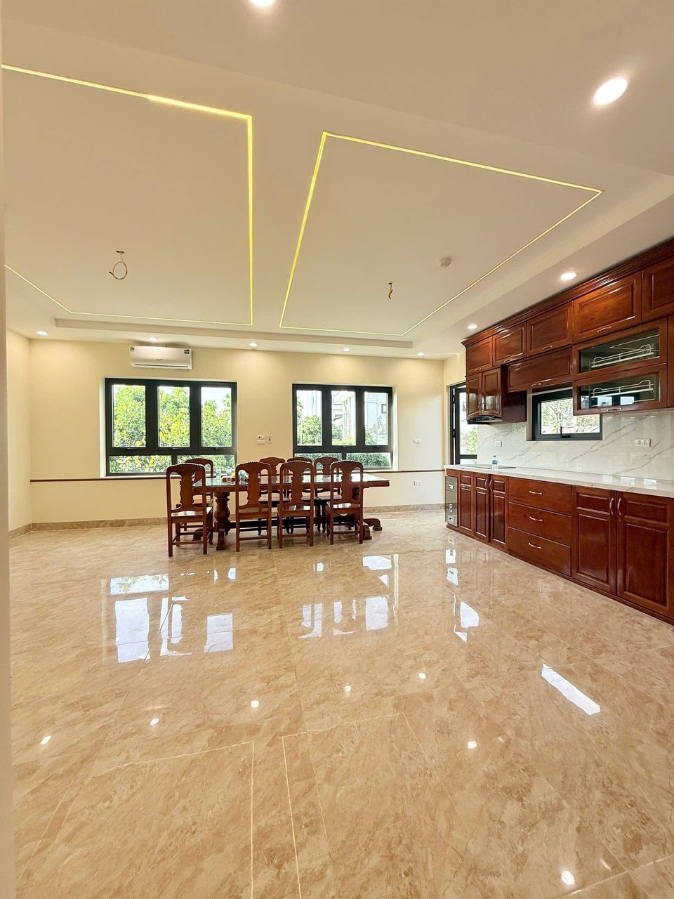 Căn hộ 1 Ngủ 1 Khách 85m2 tại Tầng 2 — ảnh 1