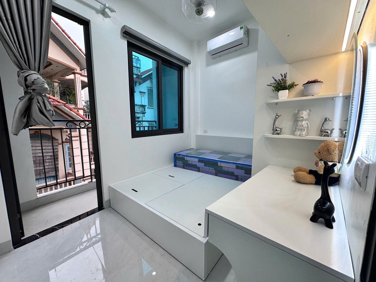Căn hộ 1 Ngủ 1 Khách 37m2 tại Tầng 3 — ảnh 2
