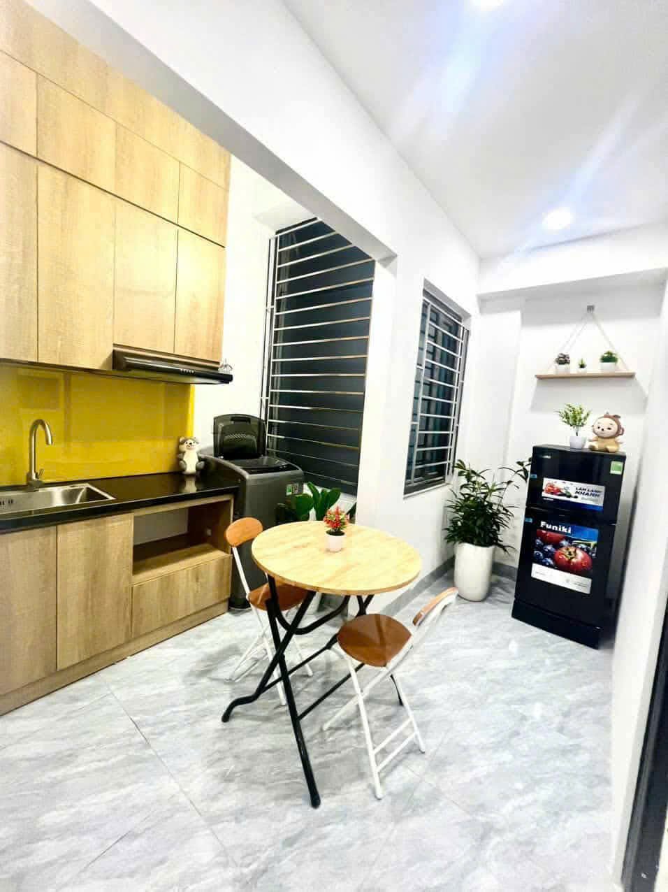 Căn hộ 2 Ngủ 1 Khách 50m2 tại Tầng 3 — ảnh 1