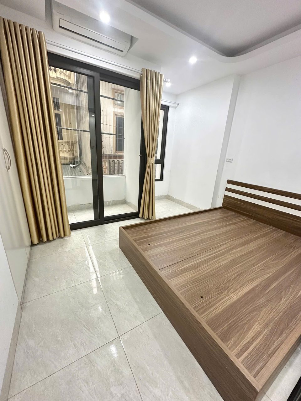 Căn hộ 1 Ngủ 1 Khách 40m2 tại Tầng 2 — ảnh 1