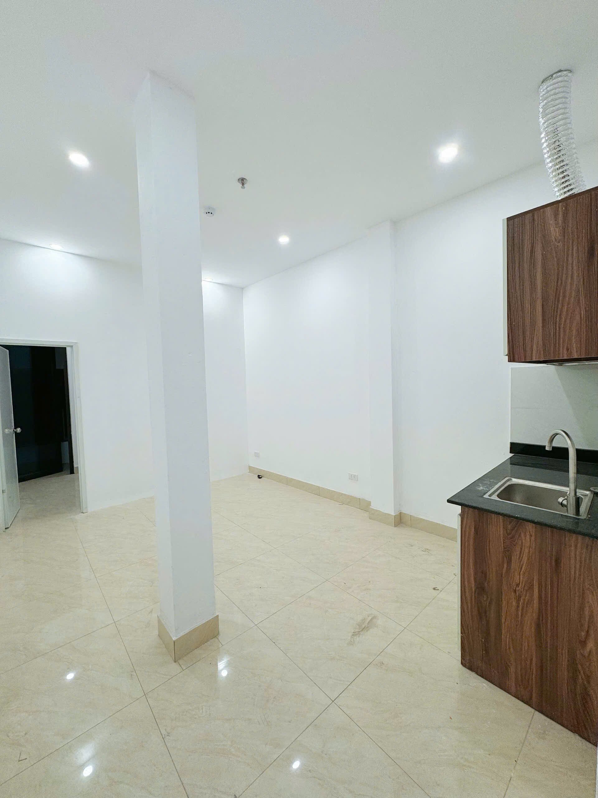 Căn hộ 1 Ngủ 1 Khách 35m2 tại Tầng 1 — ảnh 2