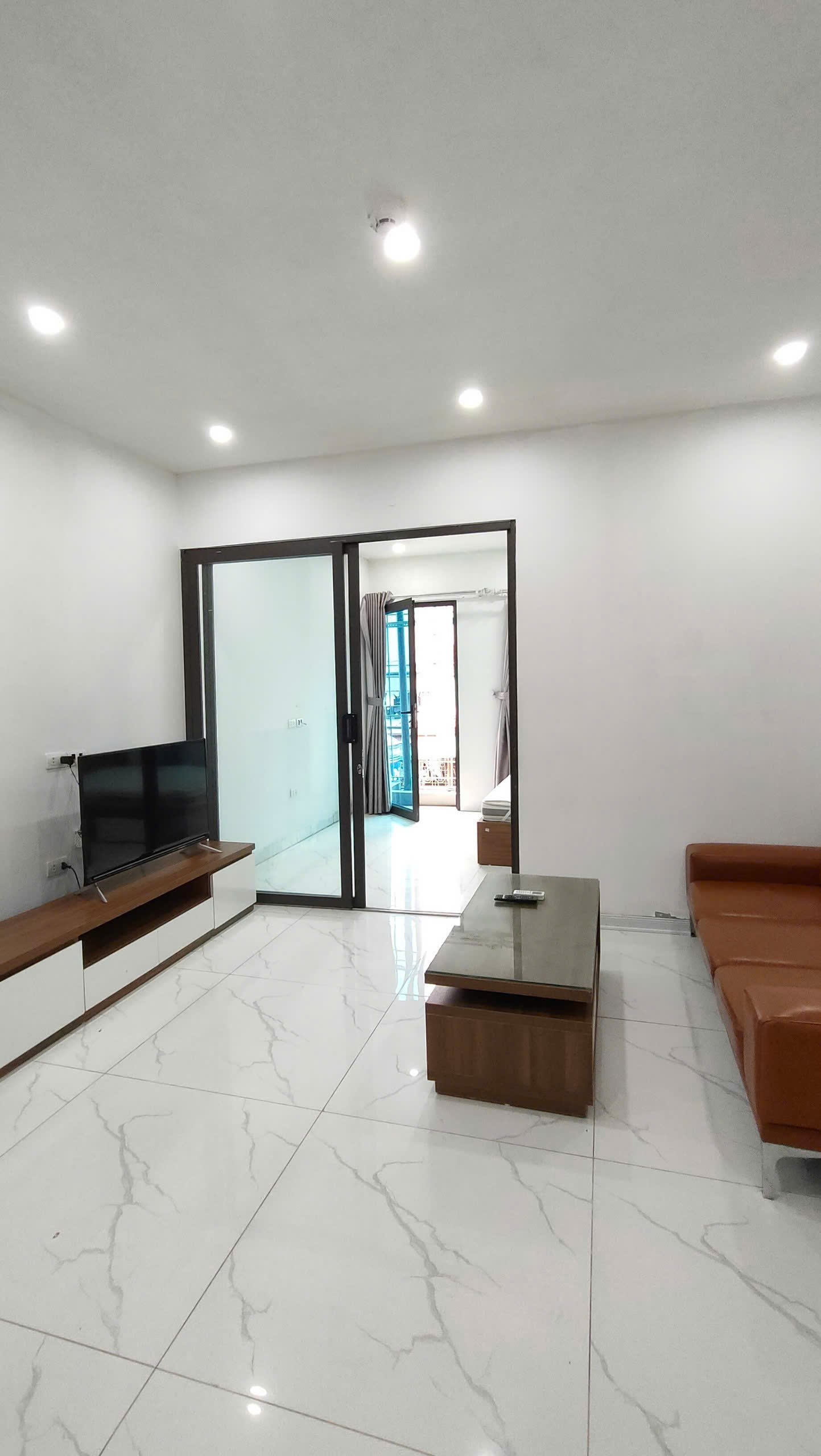 Căn hộ 1 Ngủ 1 Khách 45m2 tại Tầng 5 — ảnh 2