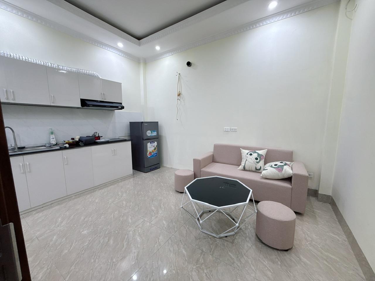 Căn hộ 2 Ngủ 1 Khách 50m2 tại Tầng 3 — ảnh 1