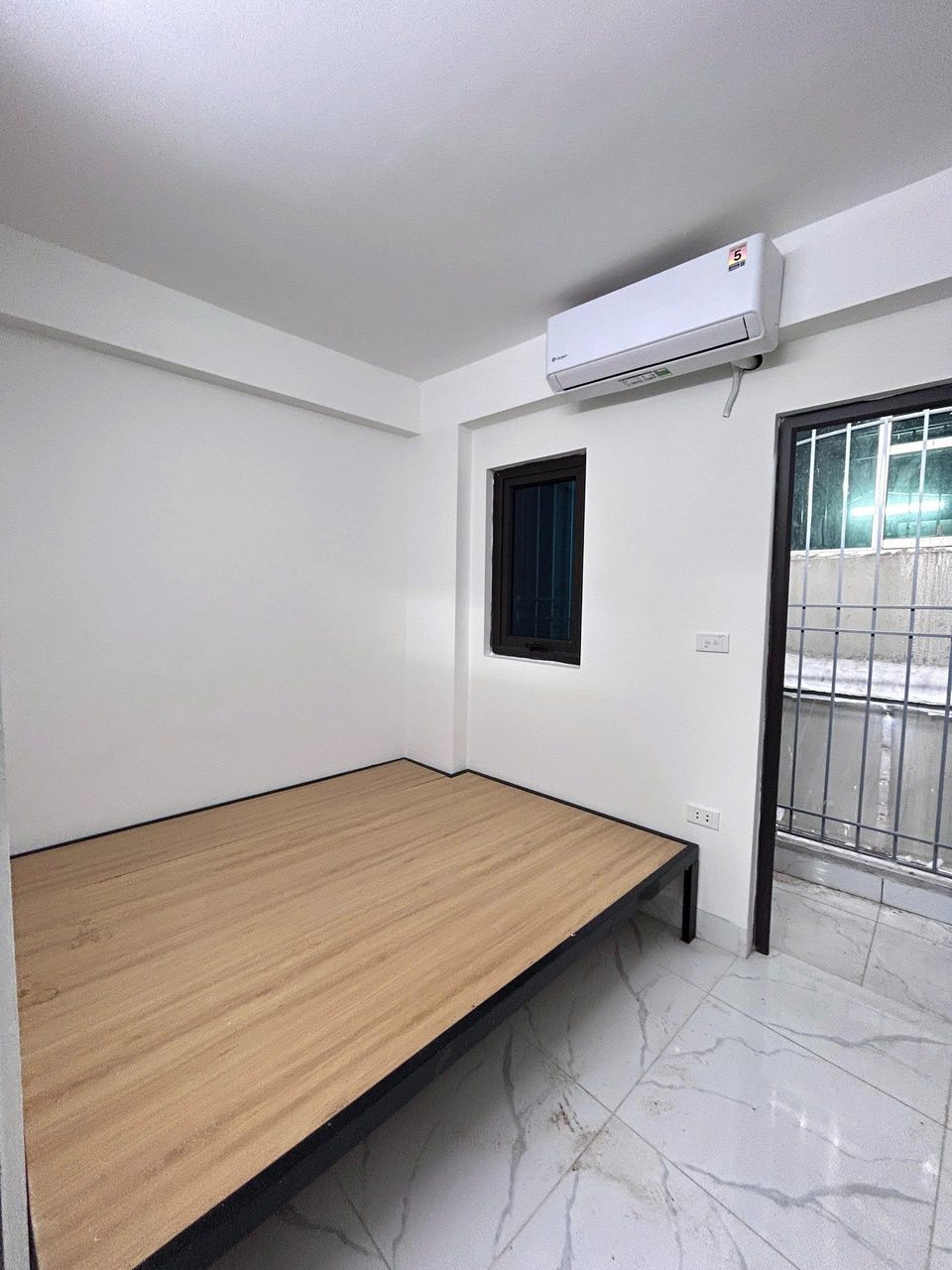 Căn hộ 1 Ngủ 1 Khách 35m2 tại Tầng 2 — ảnh 1