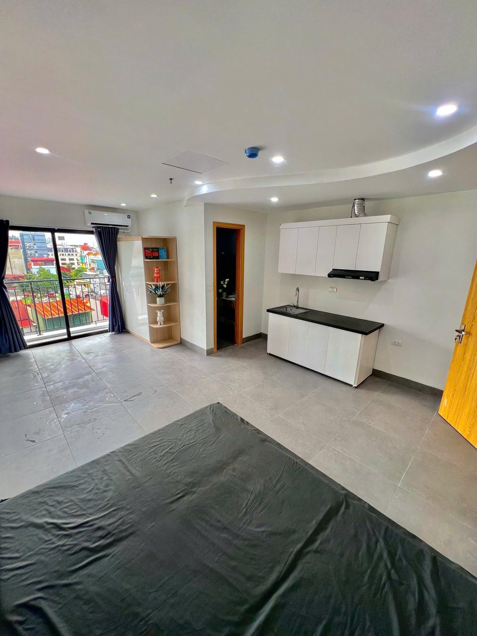 Căn hộ Studio 200m2 tại Tầng 2 — ảnh 1