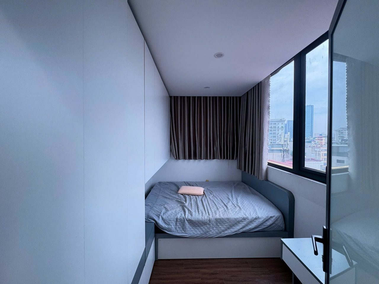 Căn hộ 2 Ngủ 1 Khách 50m2 tại Tầng 3 — ảnh 2
