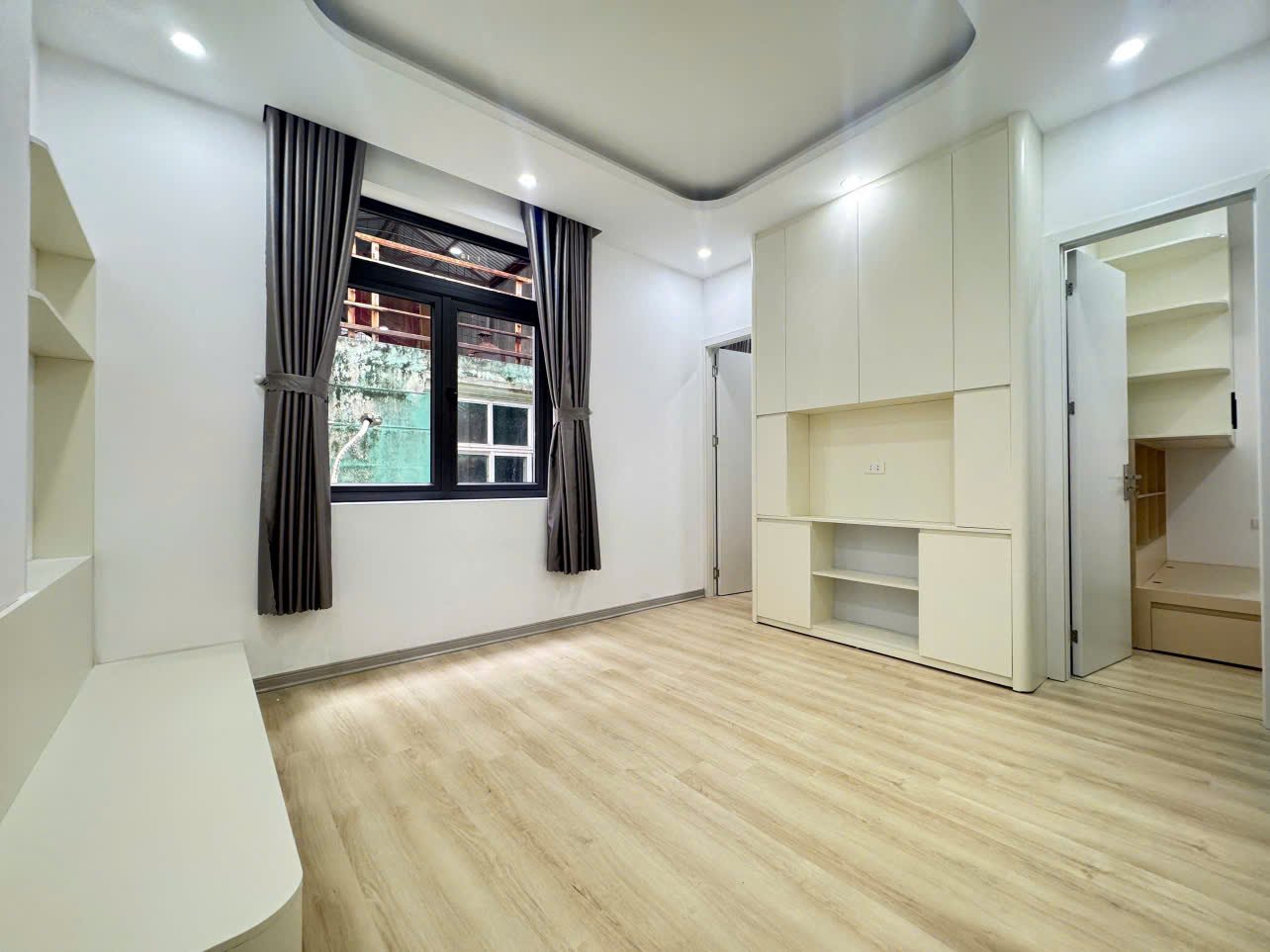 Căn hộ 2 Ngủ 1 Khách 50m2 tại Tầng 5 — ảnh 2