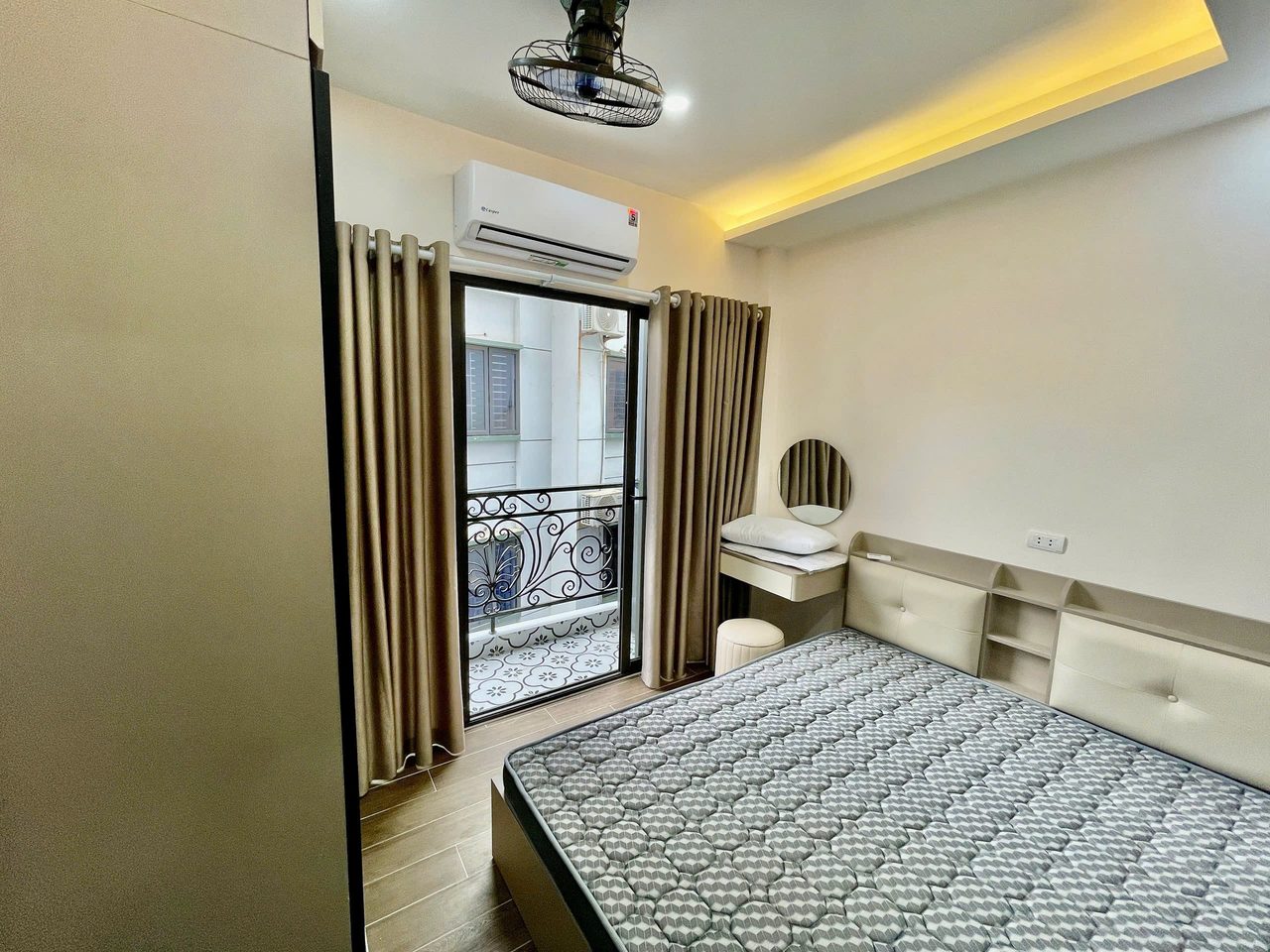 Căn hộ 1 Ngủ 1 Khách 35m2 tại Tầng 3 — ảnh 1