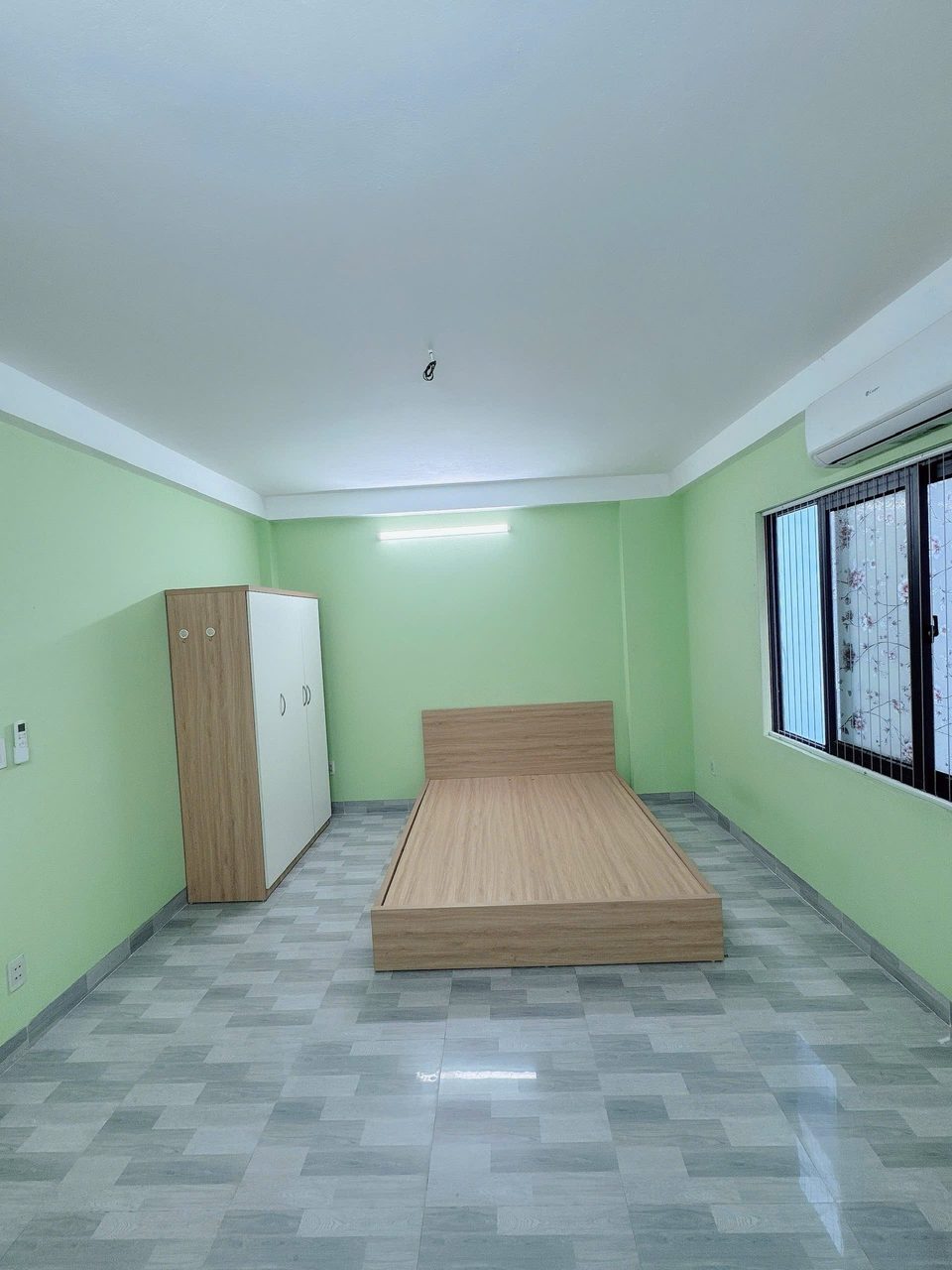 Căn hộ 3+ Ngủ 80m2 tại Tầng 3 — ảnh 1
