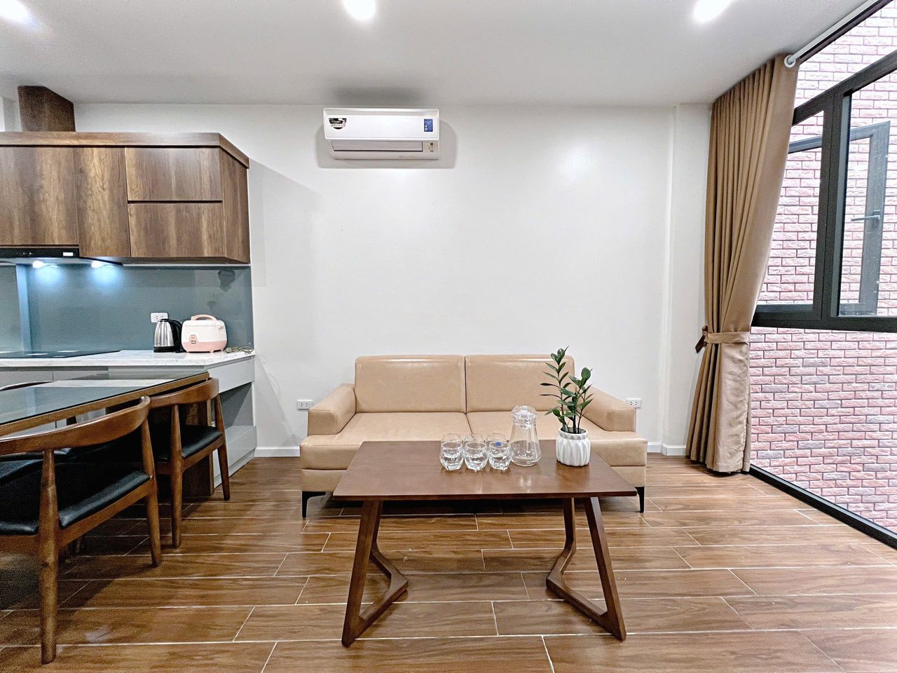 Căn hộ 2 Ngủ 1 Khách 80m2 tại Tầng 3 — ảnh 1