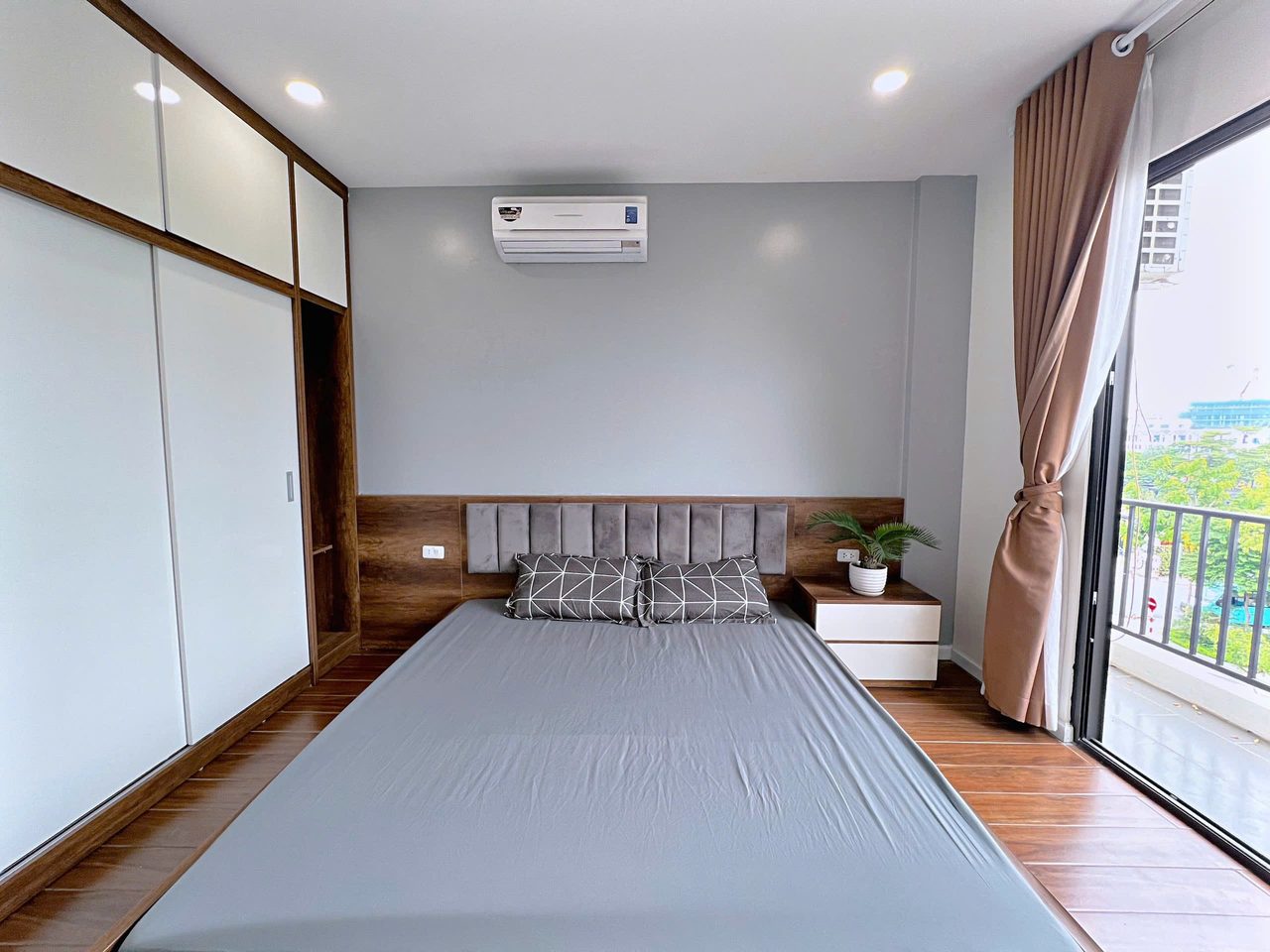 Căn hộ 2 Ngủ 1 Khách 80m2 tại Tầng 3 — ảnh 2