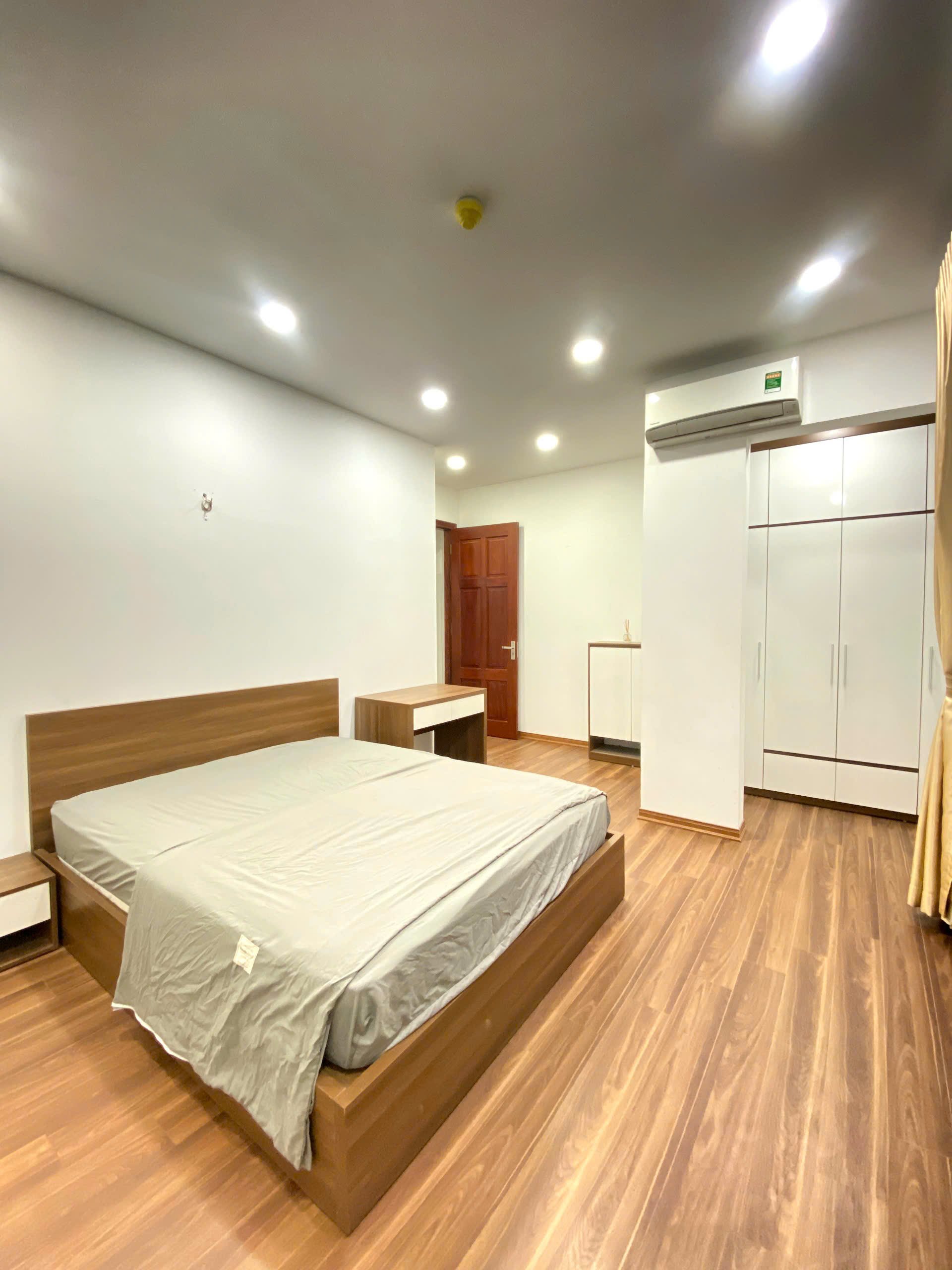 Căn hộ 2 Ngủ 1 Khách 80m2 tại Tầng 2 — ảnh 1
