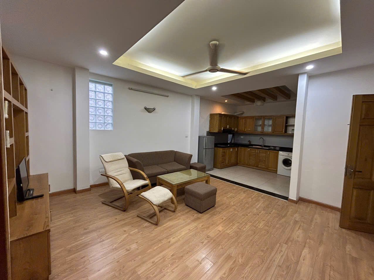 Căn hộ 2 Ngủ 1 Khách 70m2 tại Tầng 7 — ảnh 1