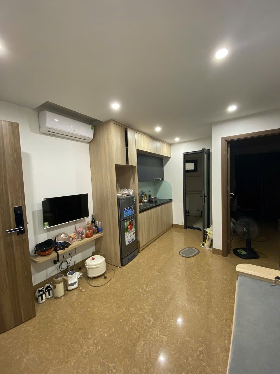 Căn hộ 2 Ngủ 1 Khách 50m2 tại Tầng 7 — ảnh 1