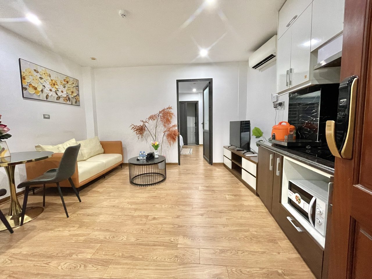 Căn hộ 1 Ngủ 1 Khách 40m2 tại Tầng 3 — ảnh 1