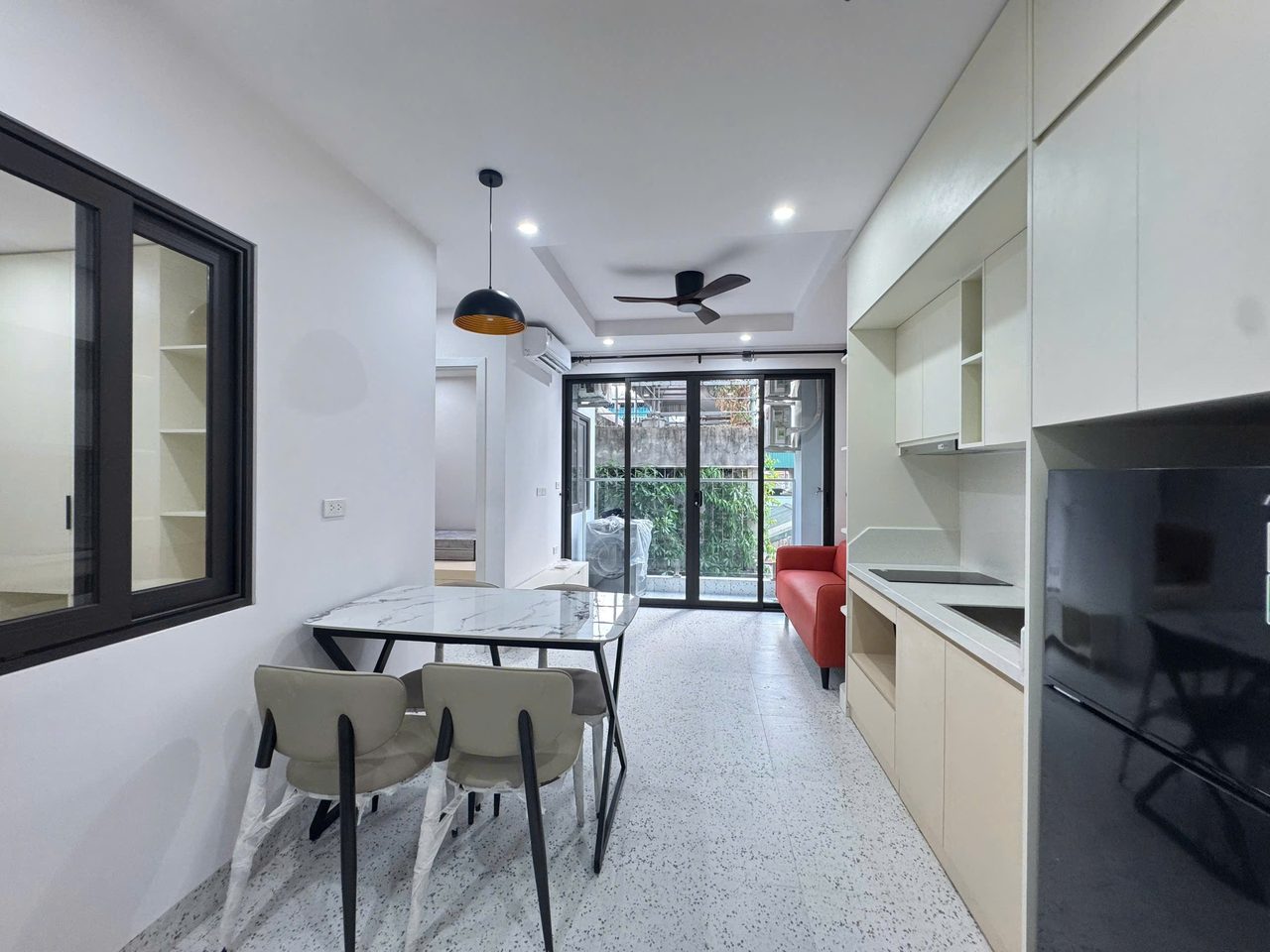 Căn hộ 2 Ngủ 1 Khách 50m2 tại Tầng 3 — ảnh 1