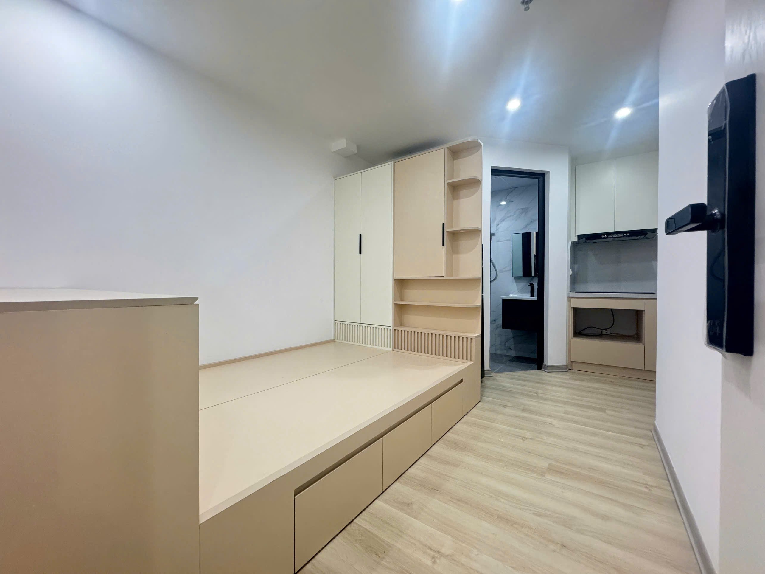Căn hộ 2 Ngủ 1 Khách 50m2 tại Tầng 6 — ảnh 1